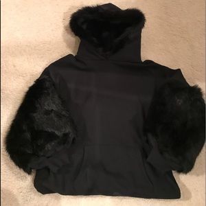 Express fur hoodie